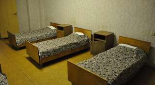Гостиница КДО Отель Нижний Новгород Кровать в общем номере для мужчин и женщин с 3 кроватями-3